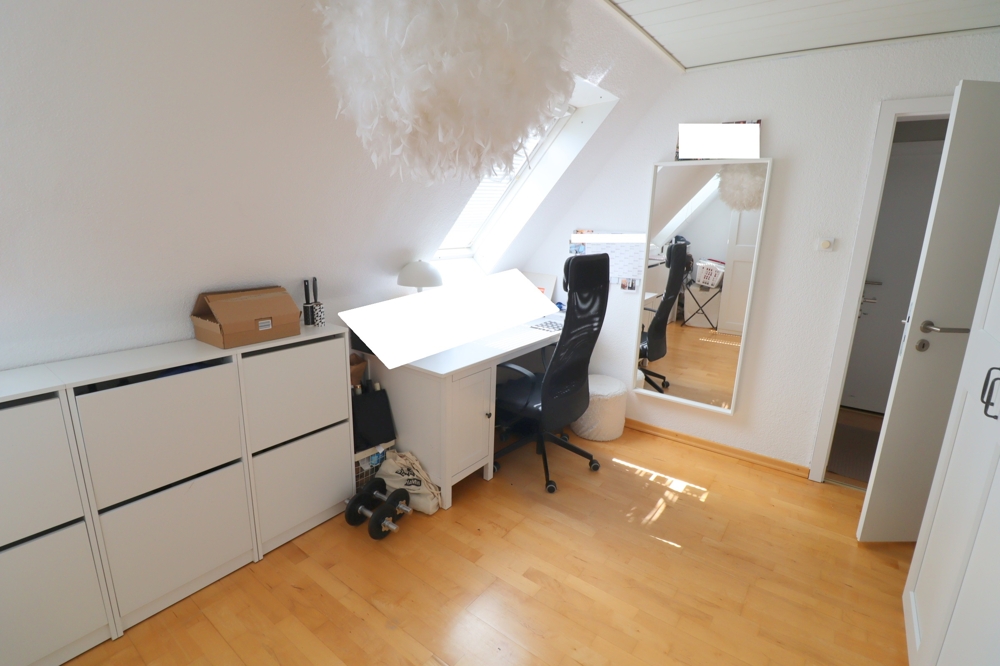 Schlafzimmer DG